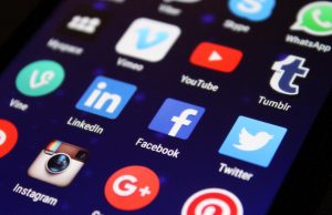 Srbiji nedostaju sankcije protiv govora mržnje na društvenim mrežama