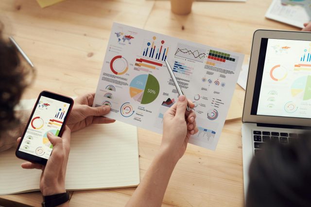 CEPROM istraživanju o upotrebi veštačke inteligencije u medijima u Srbiji Foto Pexels Fauxels